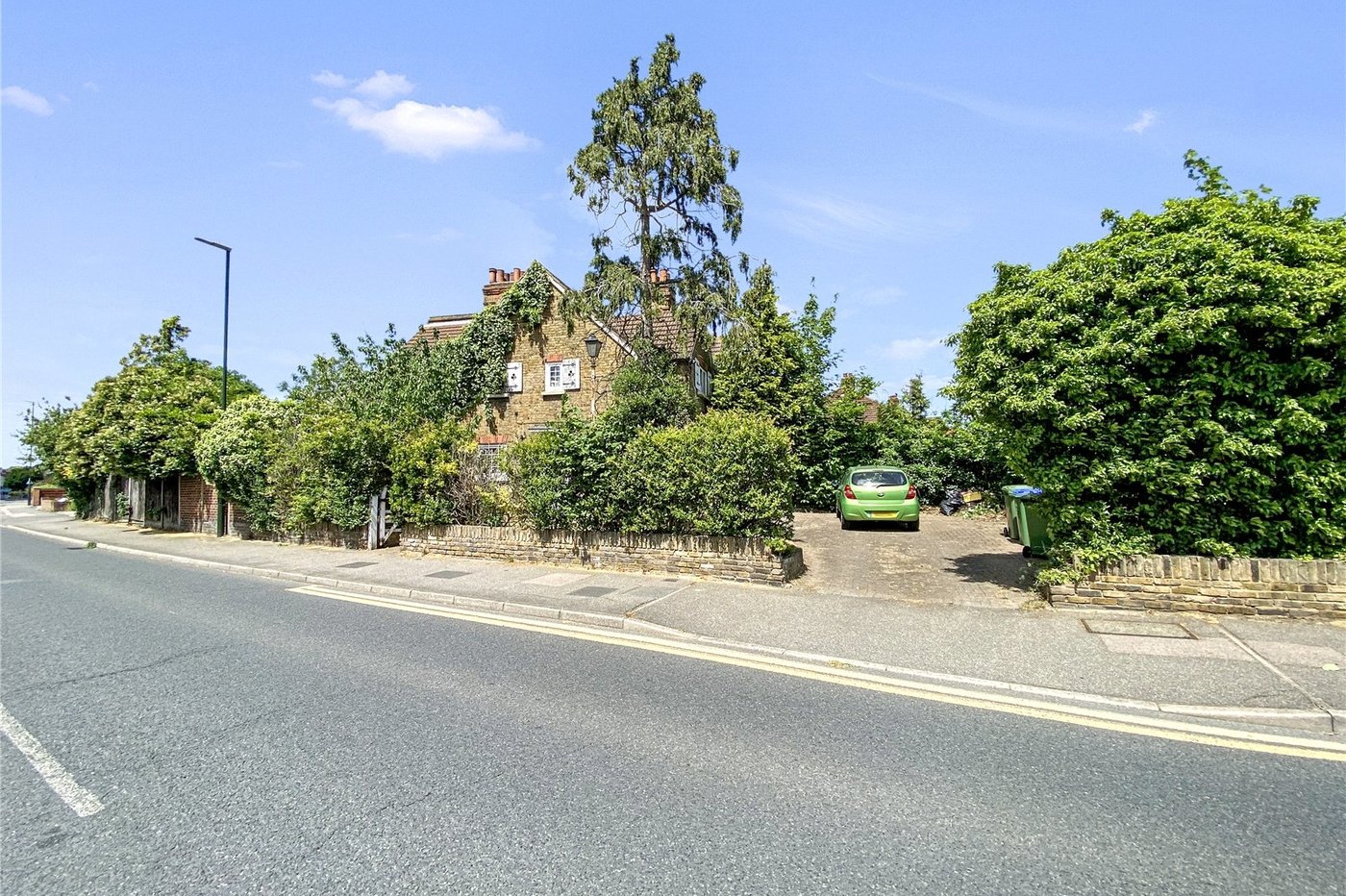 3 bedroom house for sale in Sidcup | Robinson Jackson