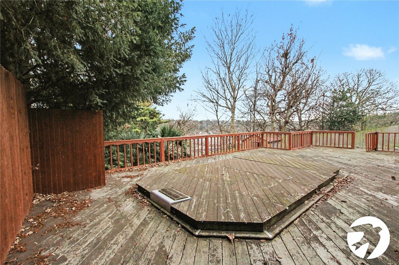 5 bedroom house for sale in Plumstead Common | Robinson Jackson