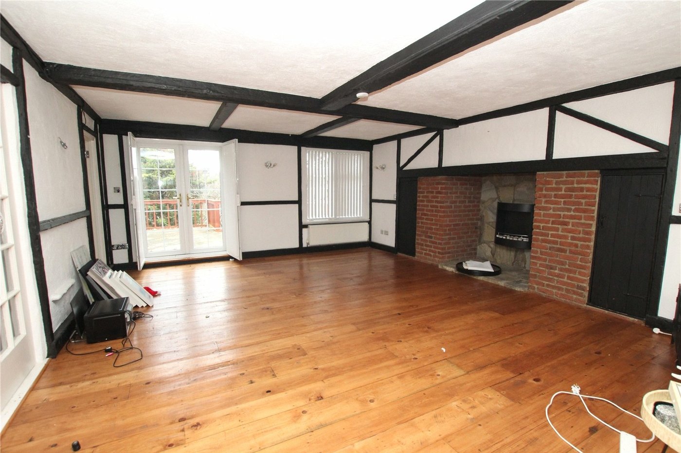 5 bedroom house for sale in Plumstead Common | Robinson Jackson