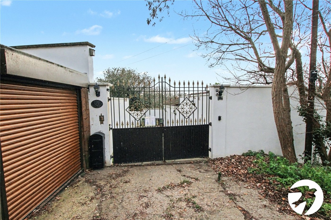 5 bedroom house for sale in Plumstead Common | Robinson Jackson