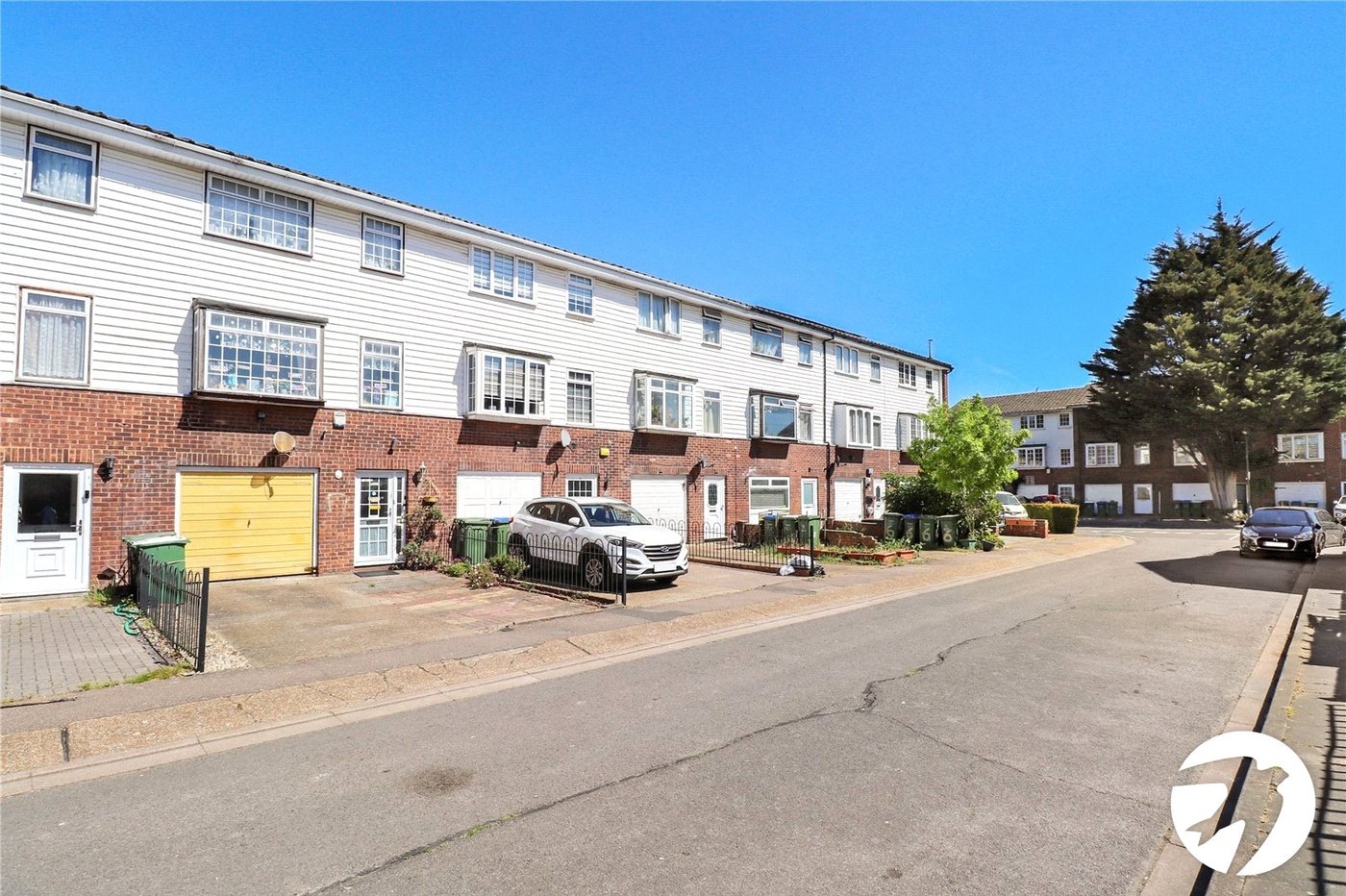 4 bedroom house for sale in London | Robinson Jackson