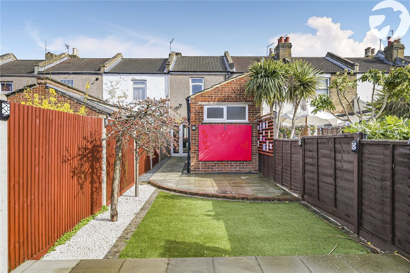 2 bedroom house for sale in West Dartford | Robinson Jackson