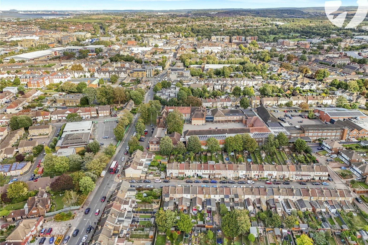 2 bedroom house for sale in West Dartford | Robinson Jackson