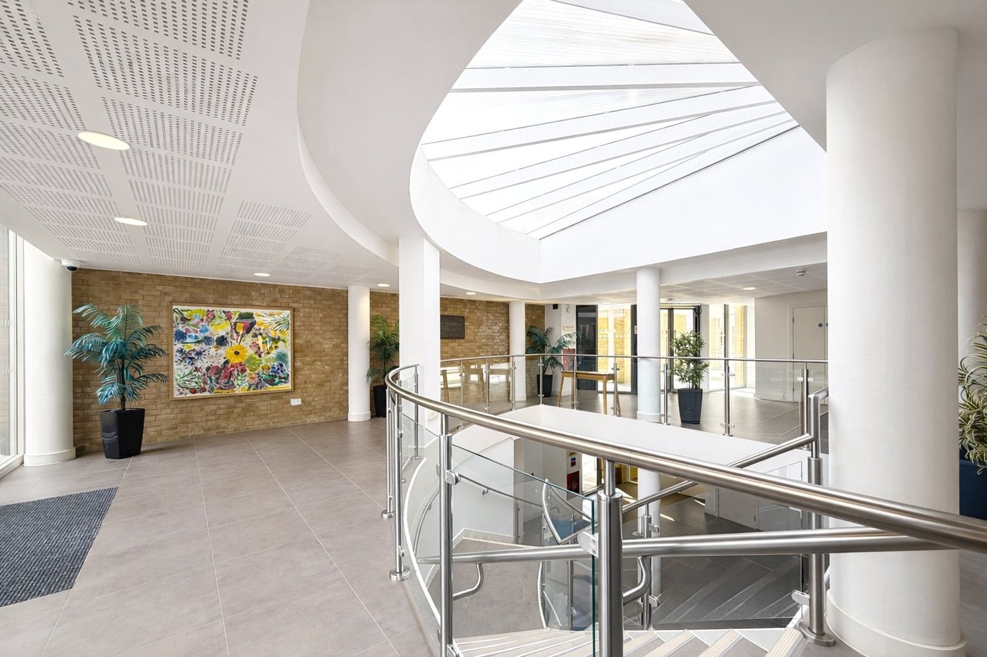 2 bedroom property for sale in London | Robinson Jackson