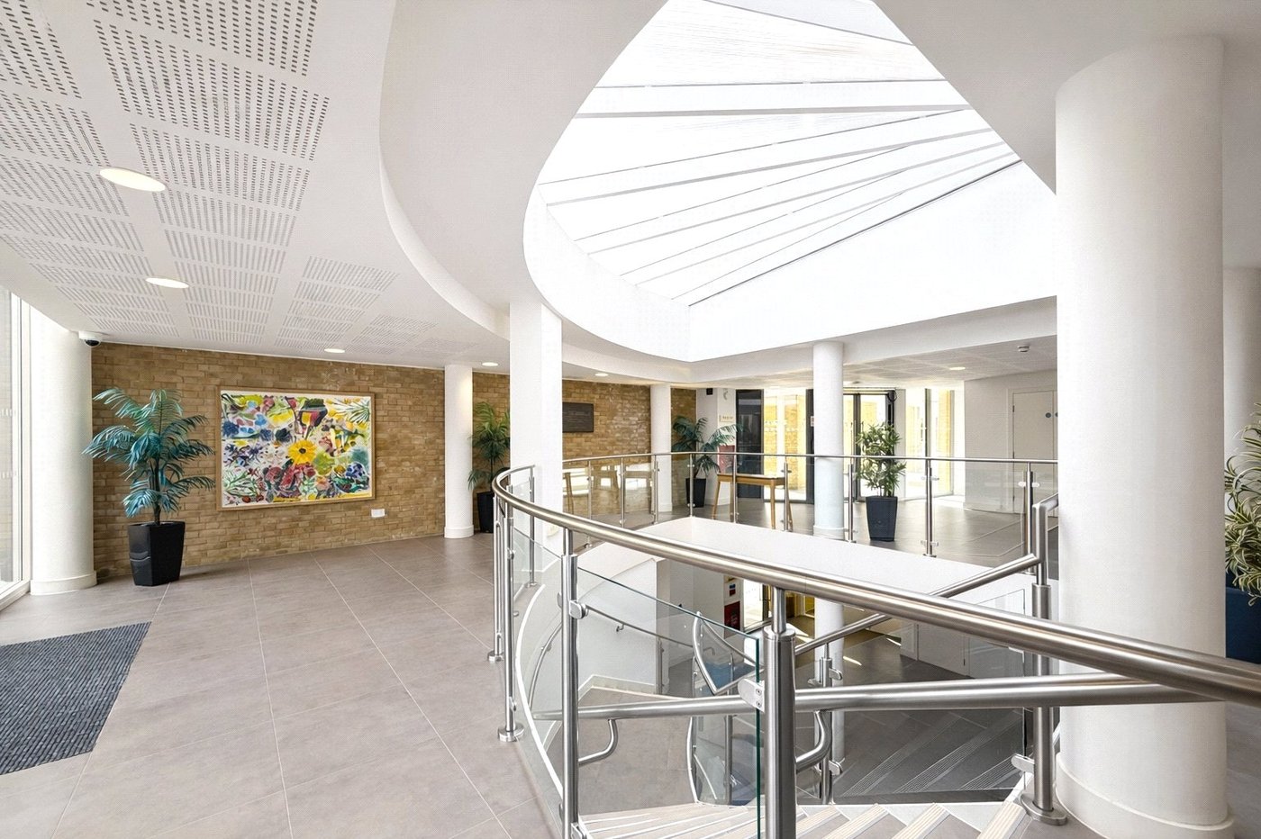 2 bedroom property for sale in London | Robinson Jackson