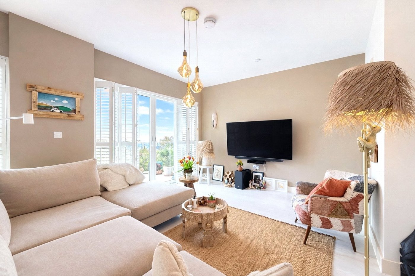 2 bedroom property for sale in London | Robinson Jackson