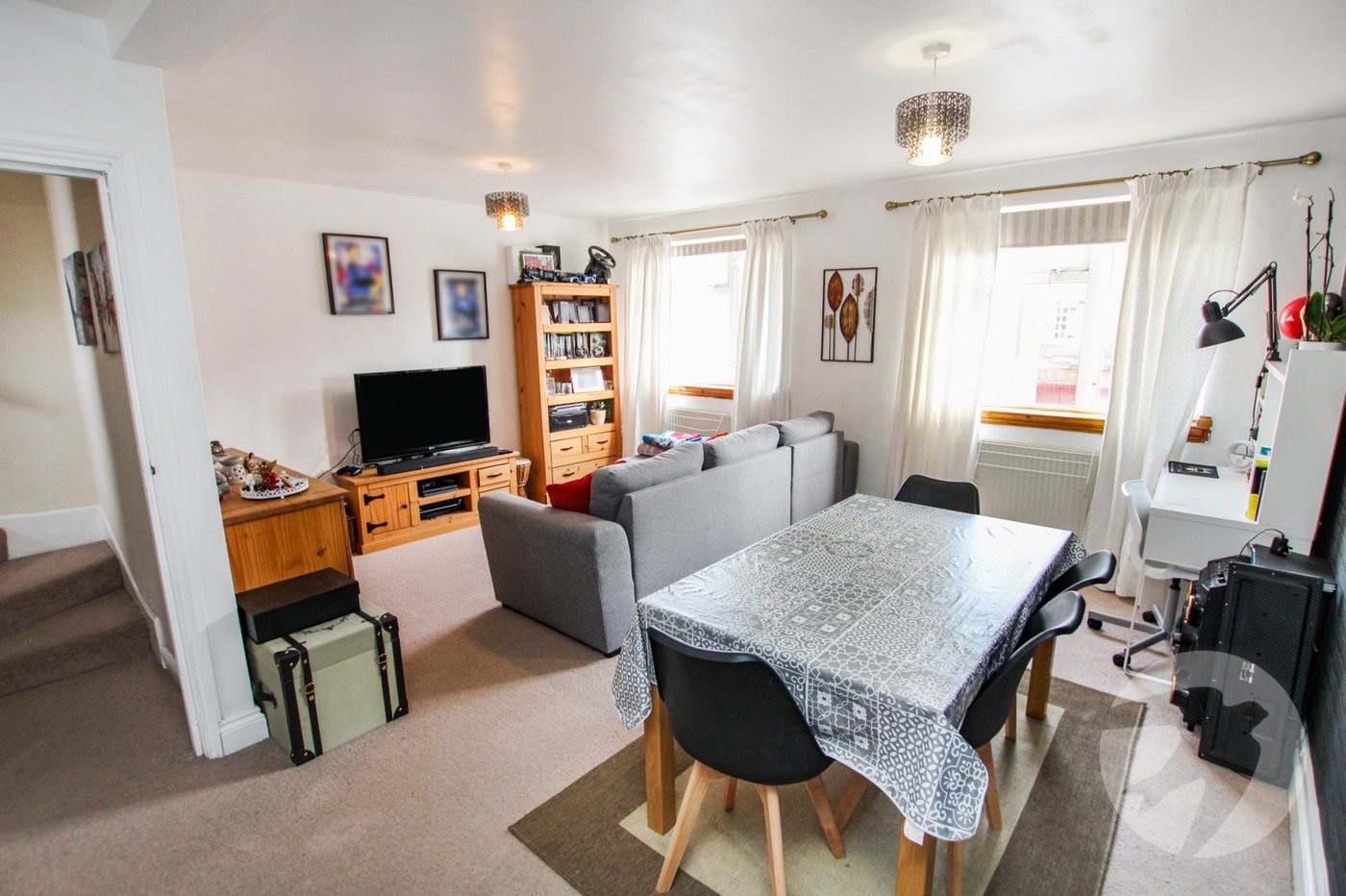 2 bedroom property for sale in London | Robinson Jackson