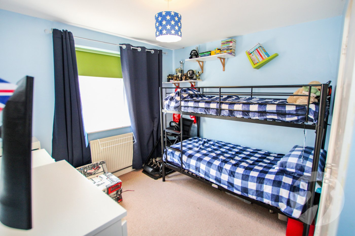 2 bedroom property for sale in London | Robinson Jackson