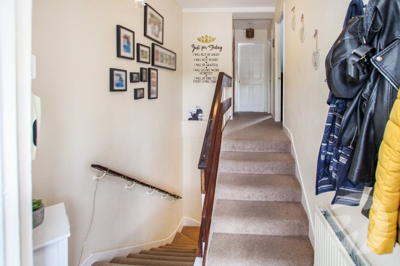 2 bedroom property for sale in London | Robinson Jackson