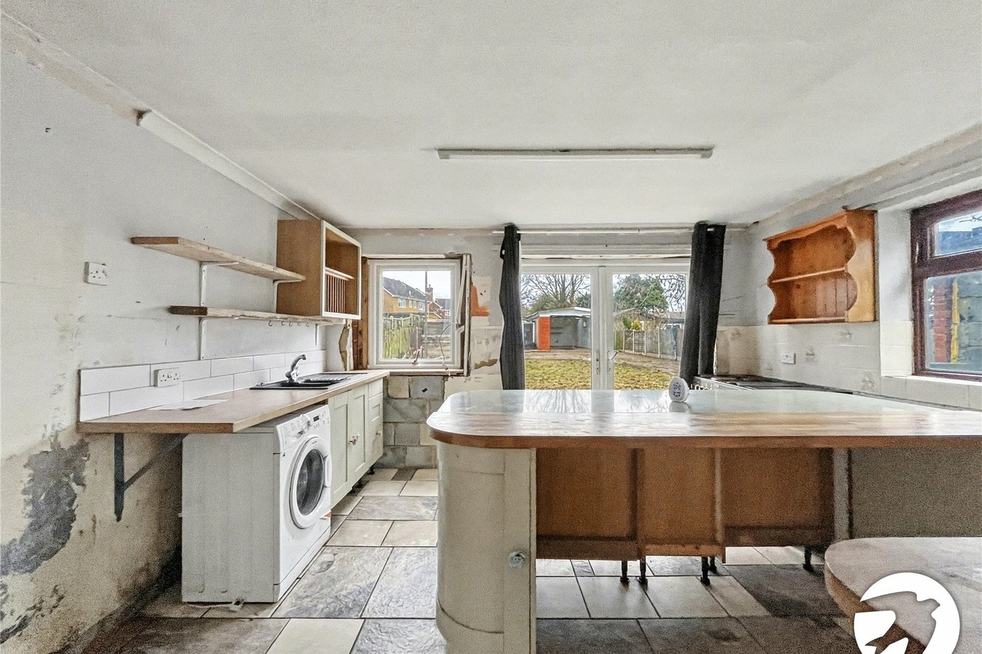 2 bedroom bungalow for sale in Bobbing | Robinson Michael & Jackson