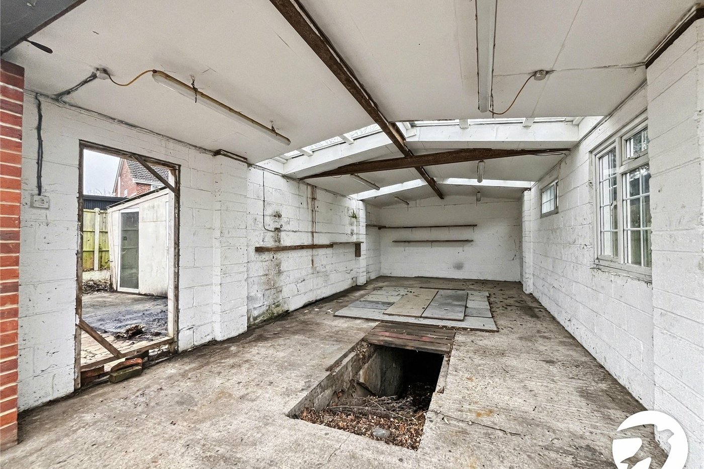 2 bedroom bungalow for sale in Bobbing | Robinson Michael & Jackson