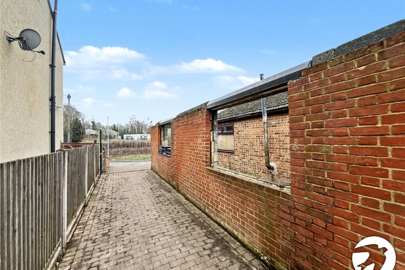 2 bedroom bungalow for sale in Bobbing | Robinson Michael & Jackson