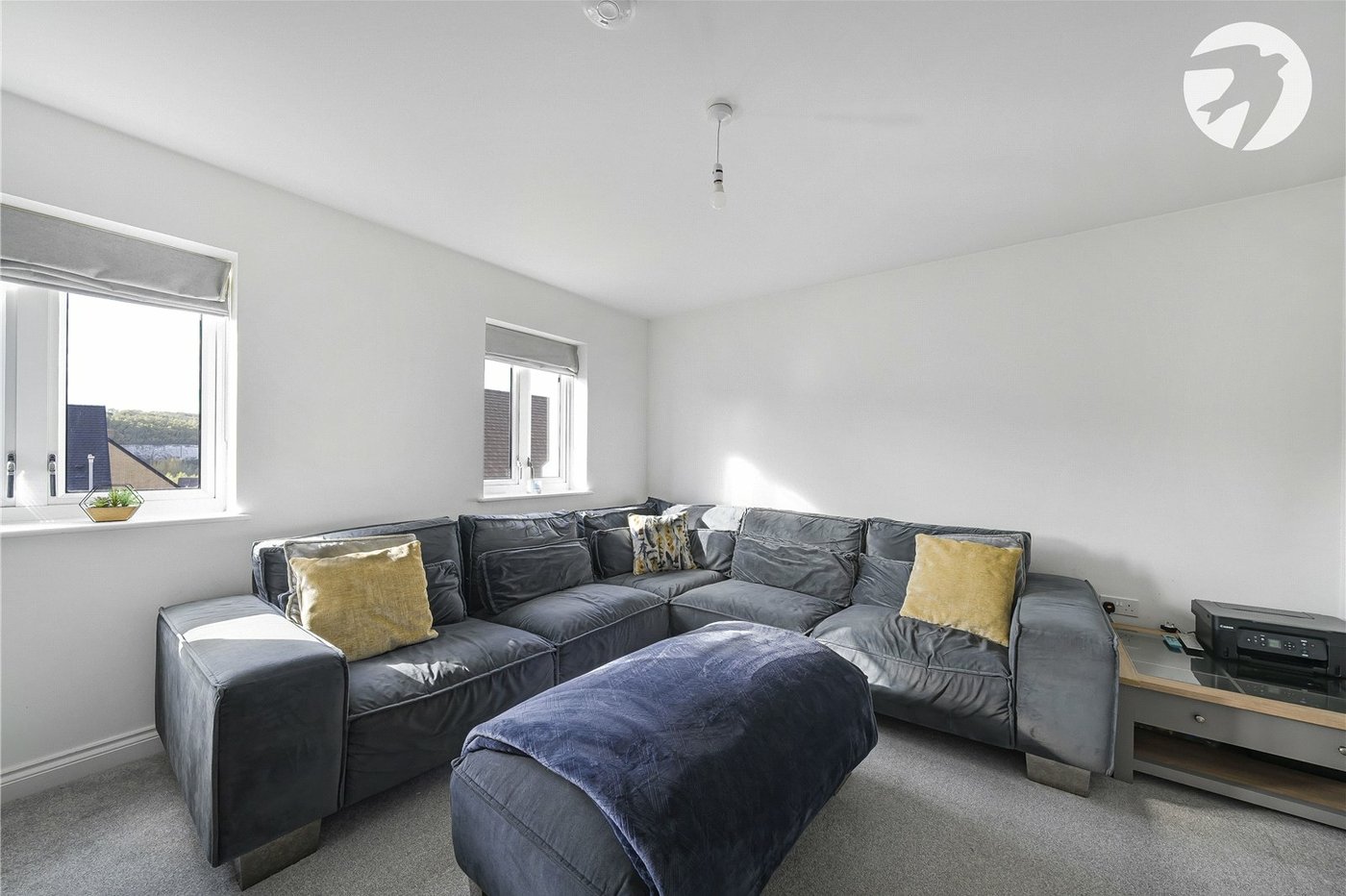 3 bedroom property for sale in Castle Hill | Robinson Jackson