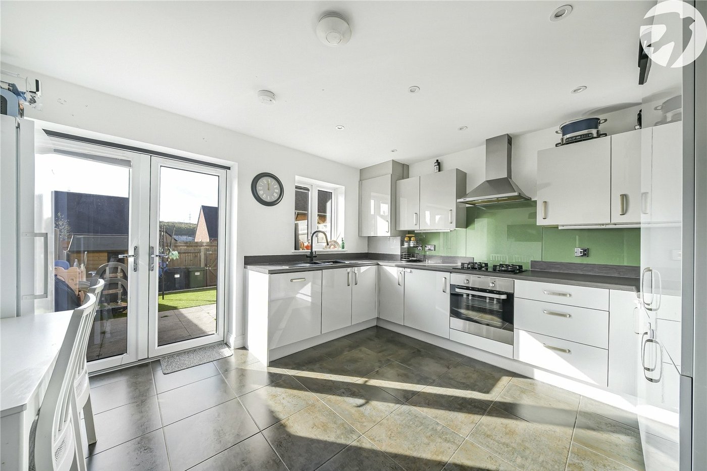 3 bedroom property for sale in Castle Hill | Robinson Jackson