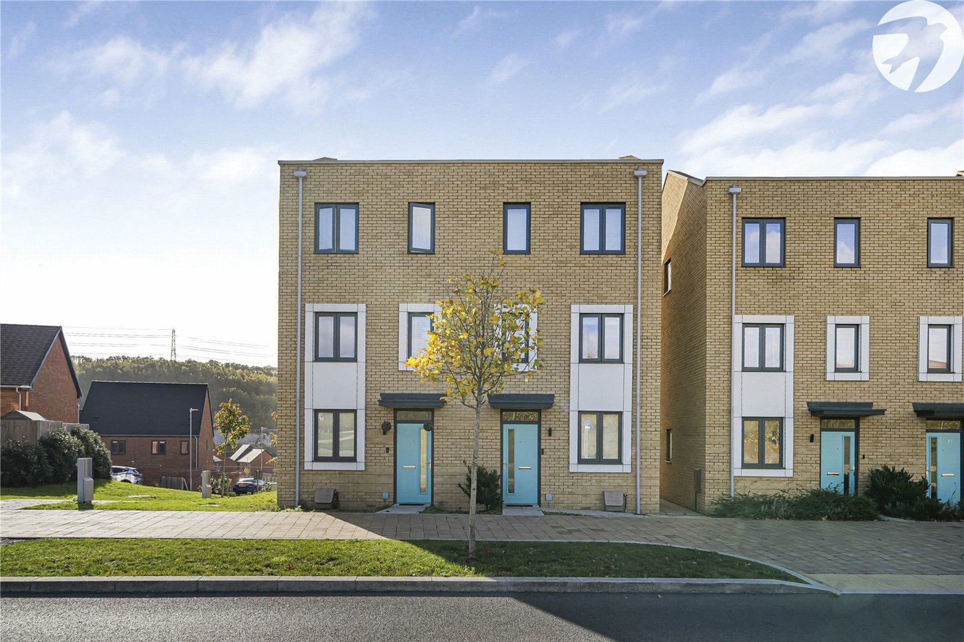 3 bedroom property for sale in Castle Hill | Robinson Jackson