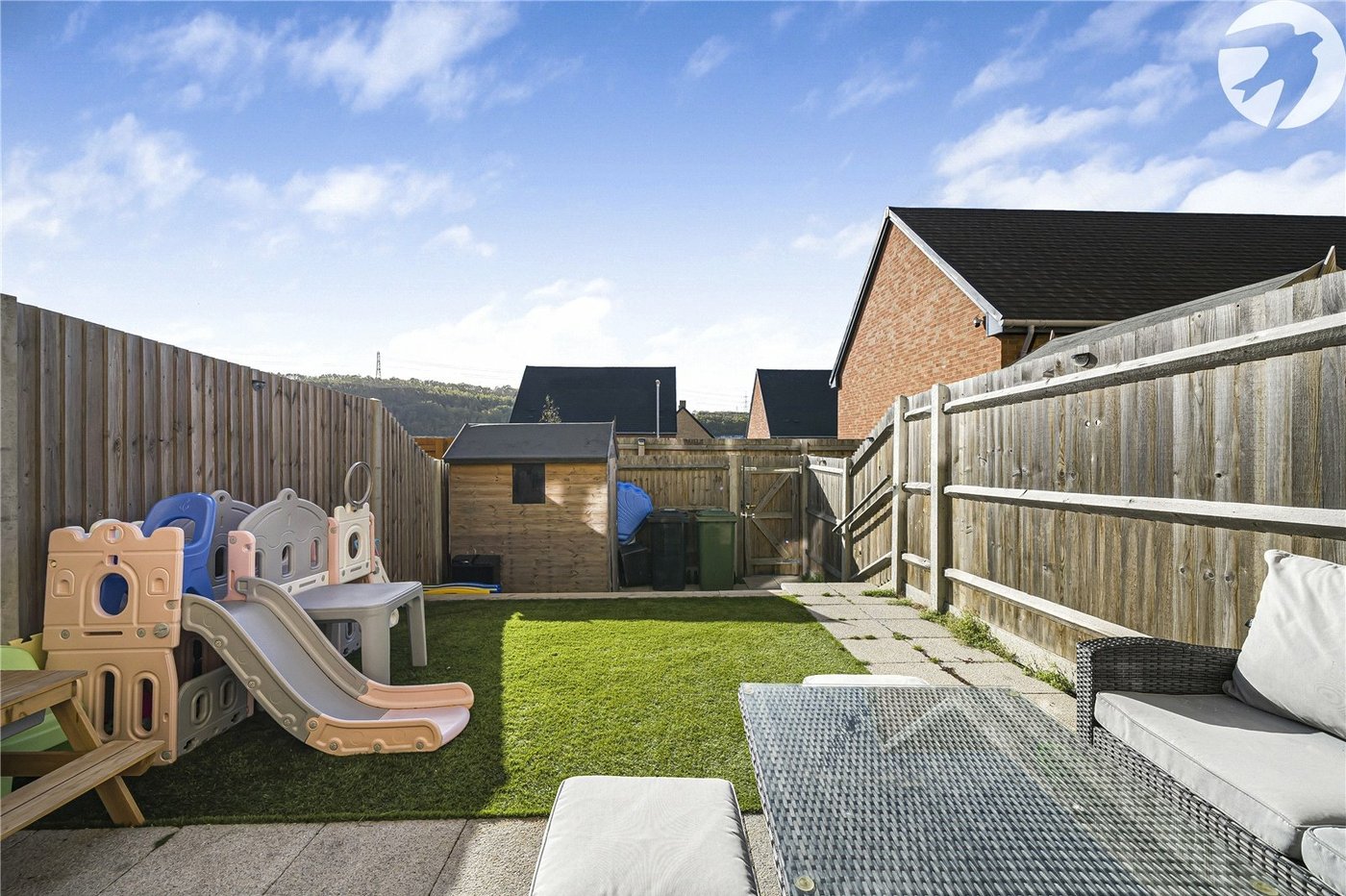 3 bedroom property for sale in Castle Hill | Robinson Jackson