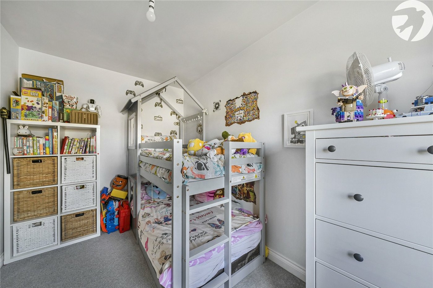 3 bedroom property for sale in Castle Hill | Robinson Jackson