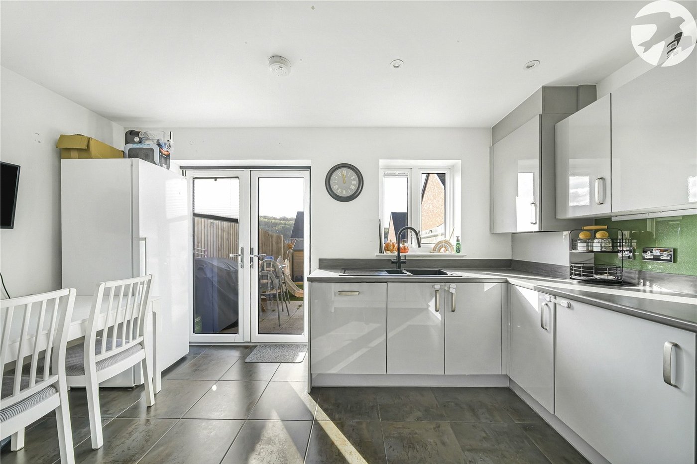 3 bedroom property for sale in Castle Hill | Robinson Jackson