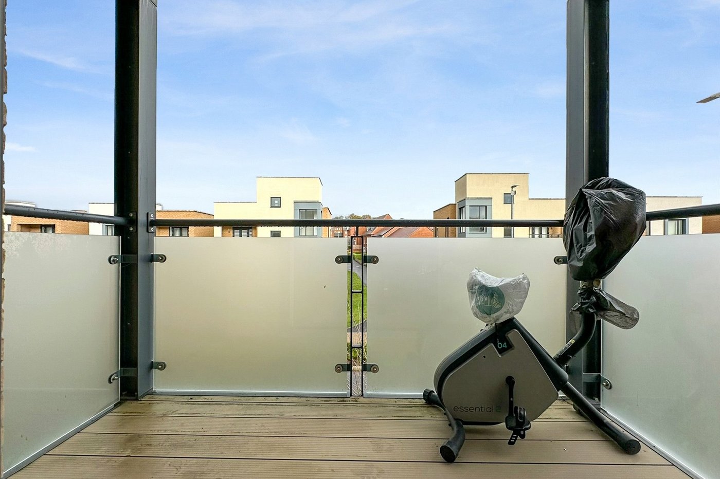 2 bedroom property for sale in Castle Hill | Robinson Jackson