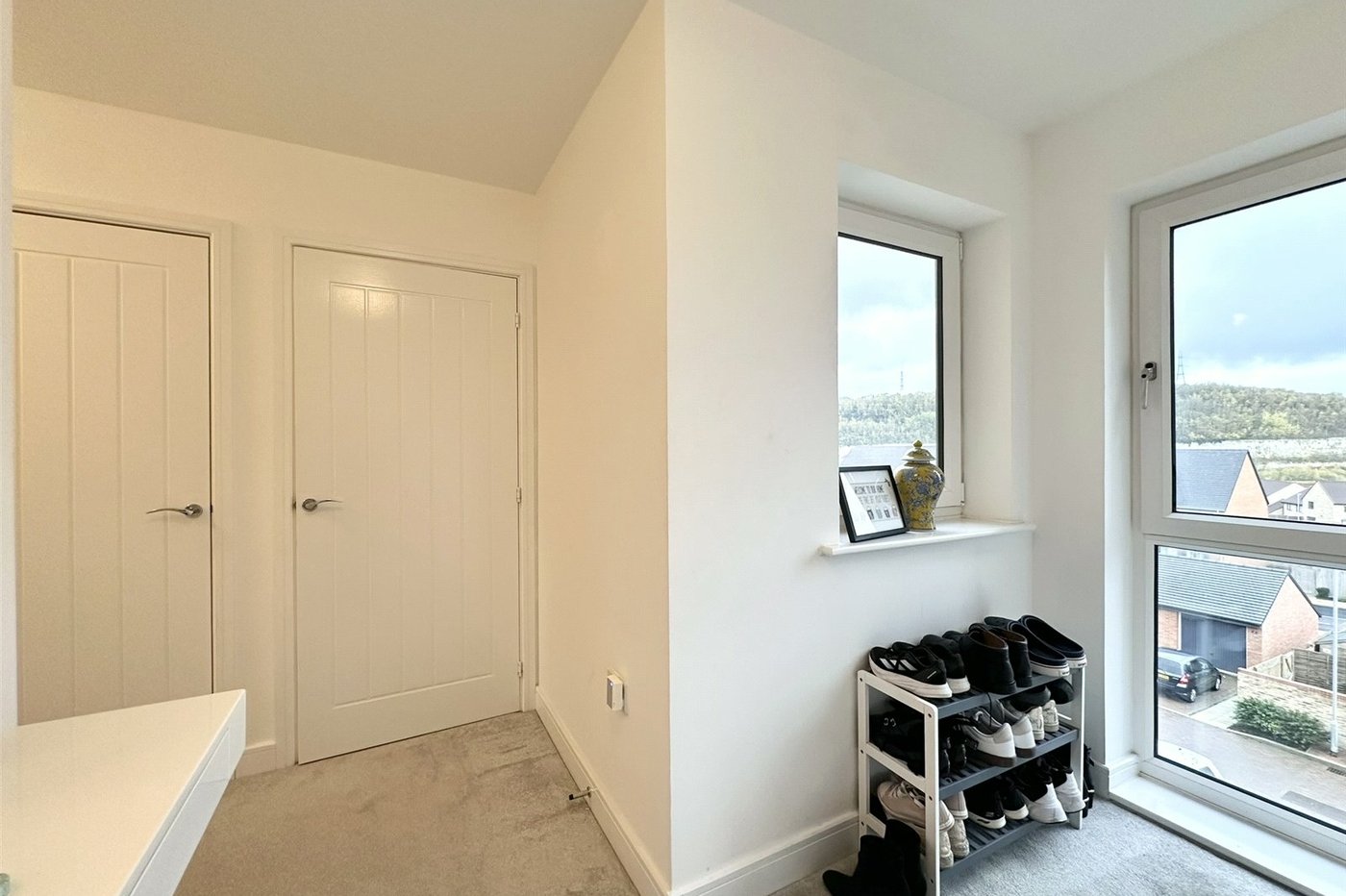 2 bedroom property for sale in Castle Hill | Robinson Jackson