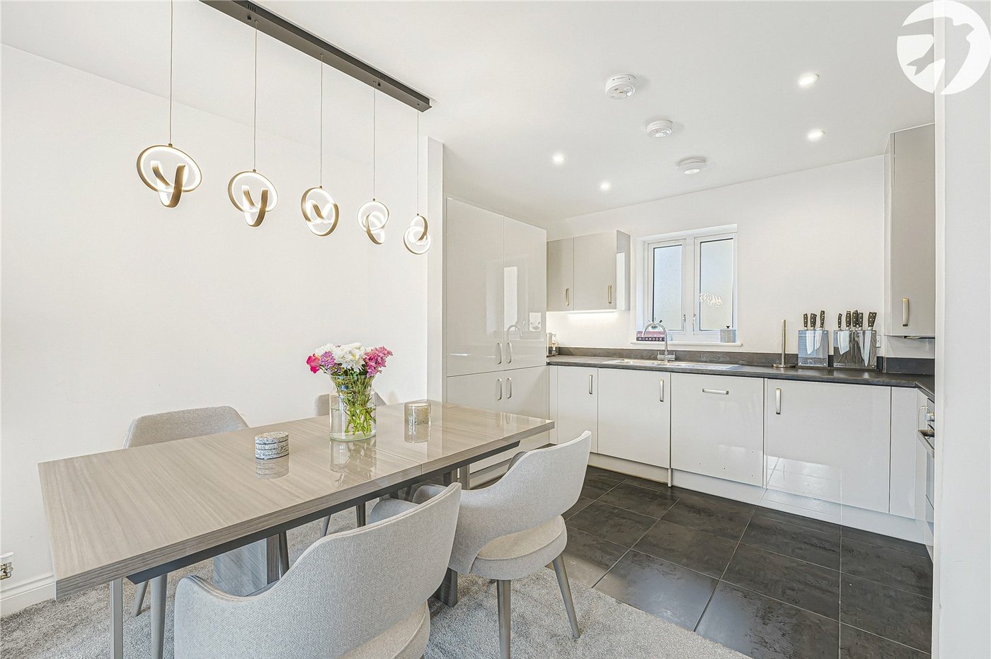 2 bedroom property for sale in Castle Hill | Robinson Jackson