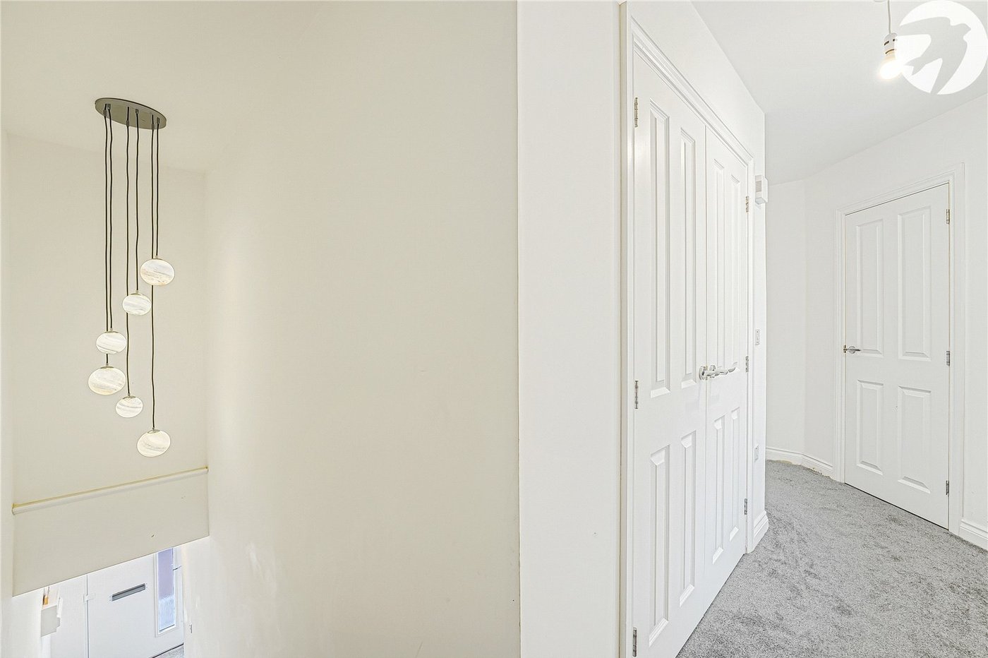 2 bedroom property for sale in Castle Hill | Robinson Jackson