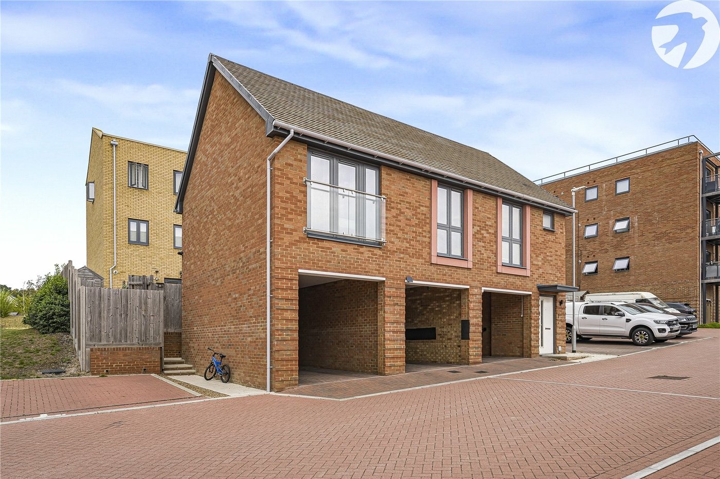 2 bedroom property for sale in Castle Hill | Robinson Jackson