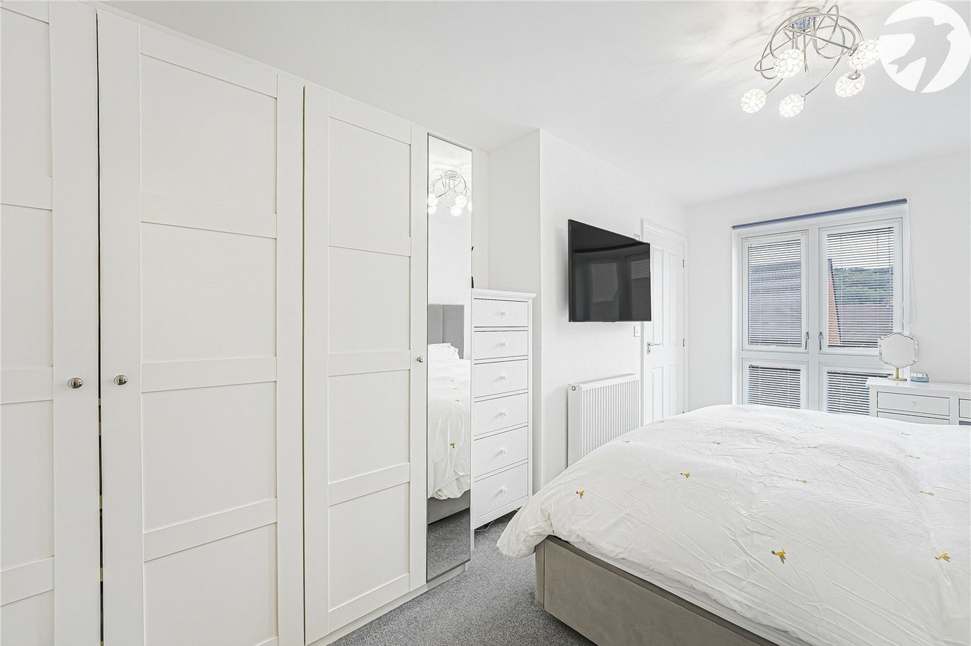 2 bedroom property for sale in Castle Hill | Robinson Jackson