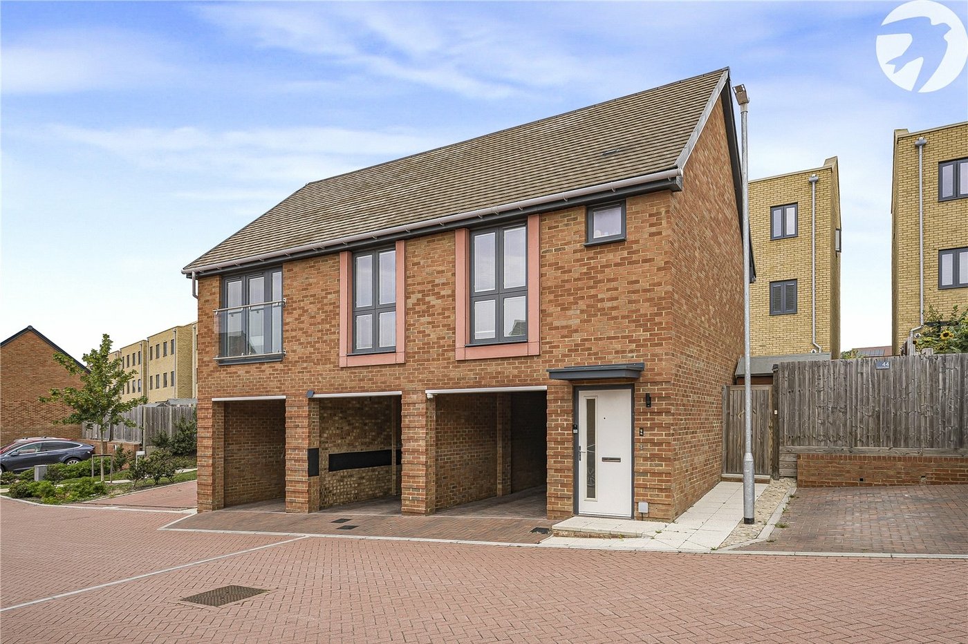 2 bedroom property for sale in Castle Hill | Robinson Jackson