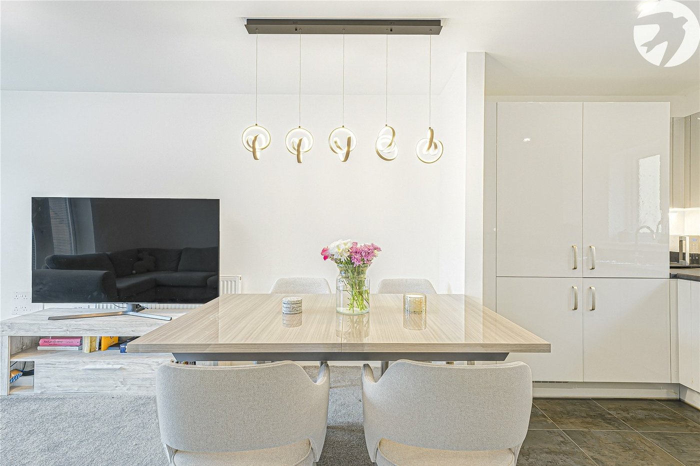 2 bedroom property for sale in Castle Hill | Robinson Jackson