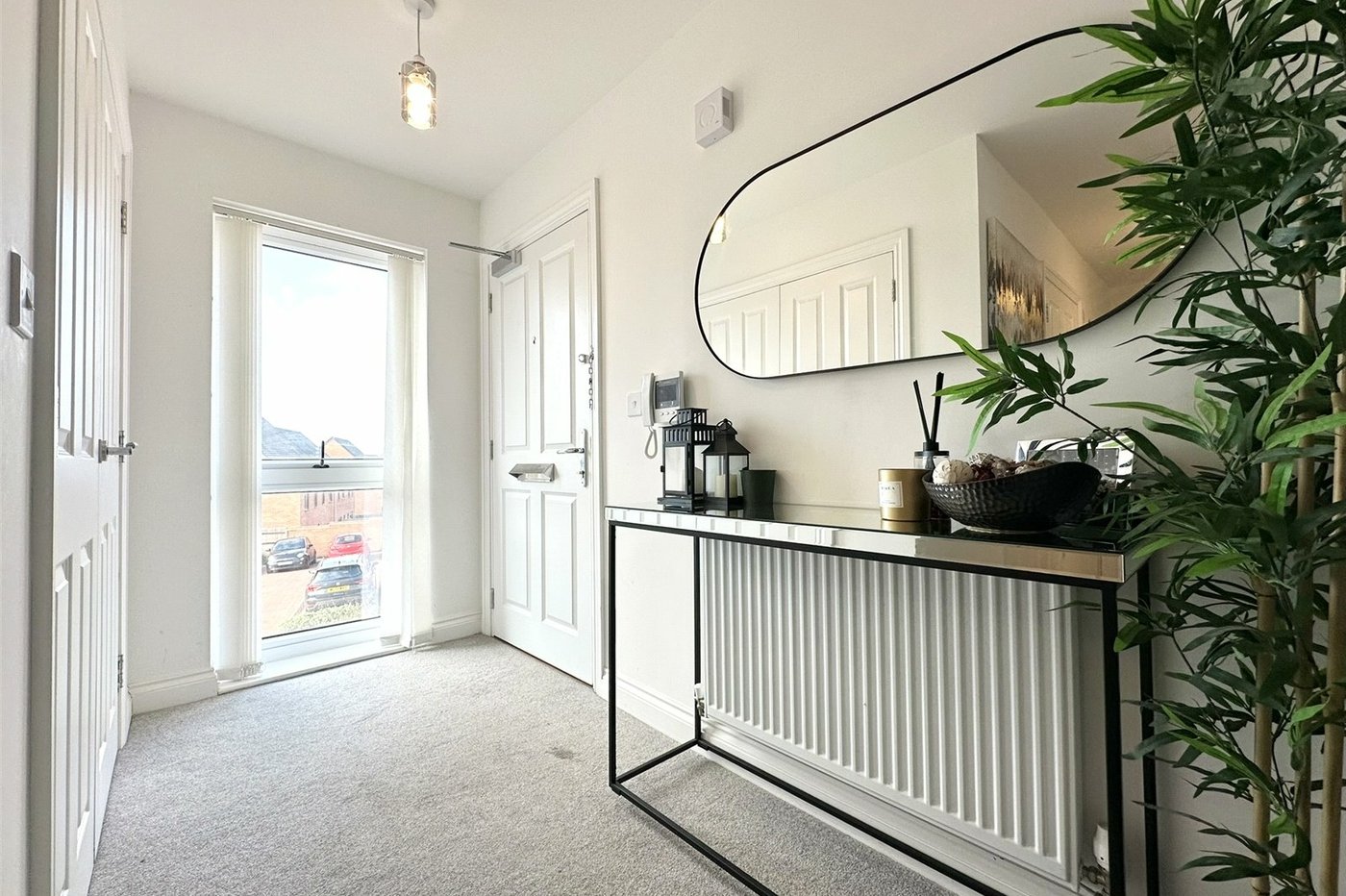 2 bedroom property for sale in Castle Hill | Robinson Jackson