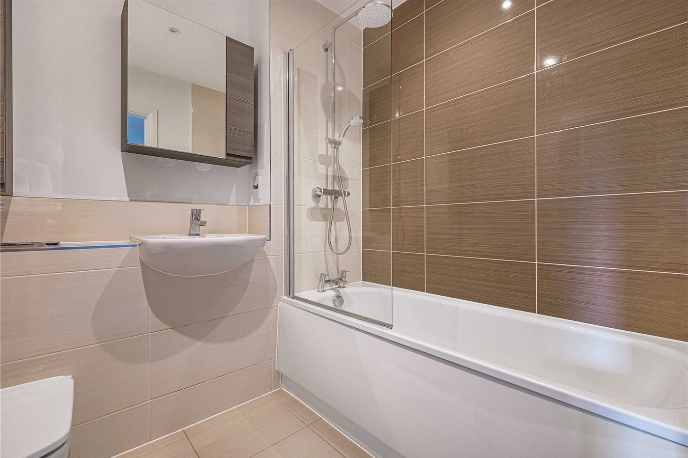 3 bedroom property for sale in Welling | Robinson Jackson