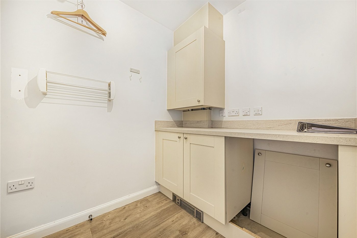 4 bedroom house for sale in Welling | Robinson Jackson