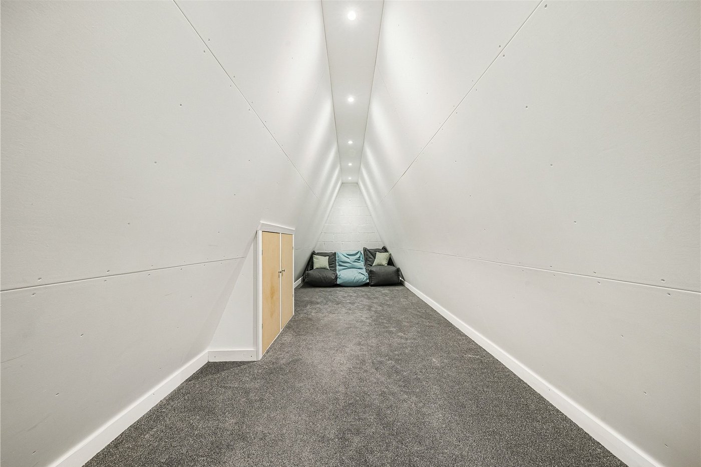 4 bedroom house for sale in Welling | Robinson Jackson