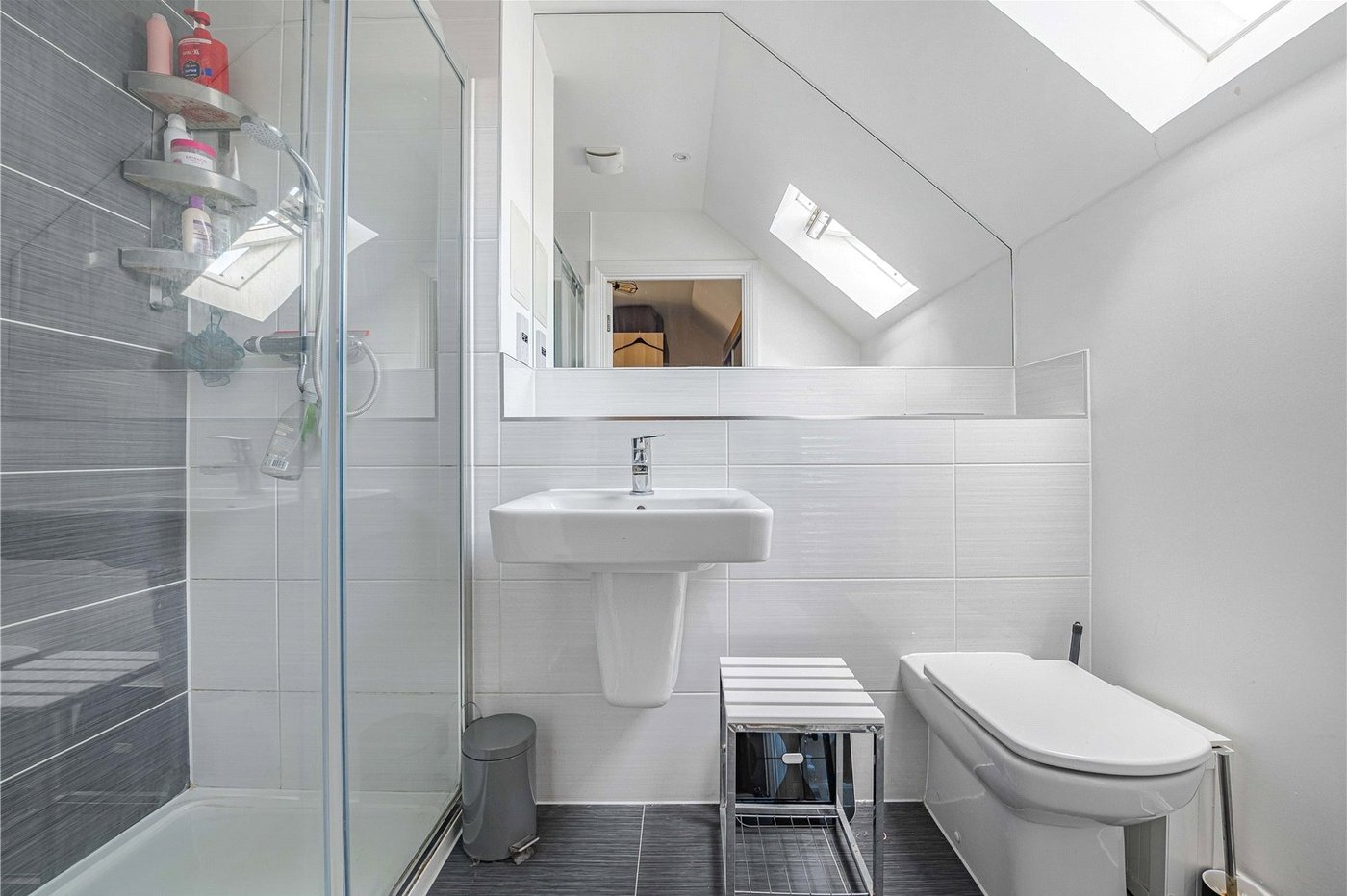 3 bedroom property for sale in Welling | Robinson Jackson