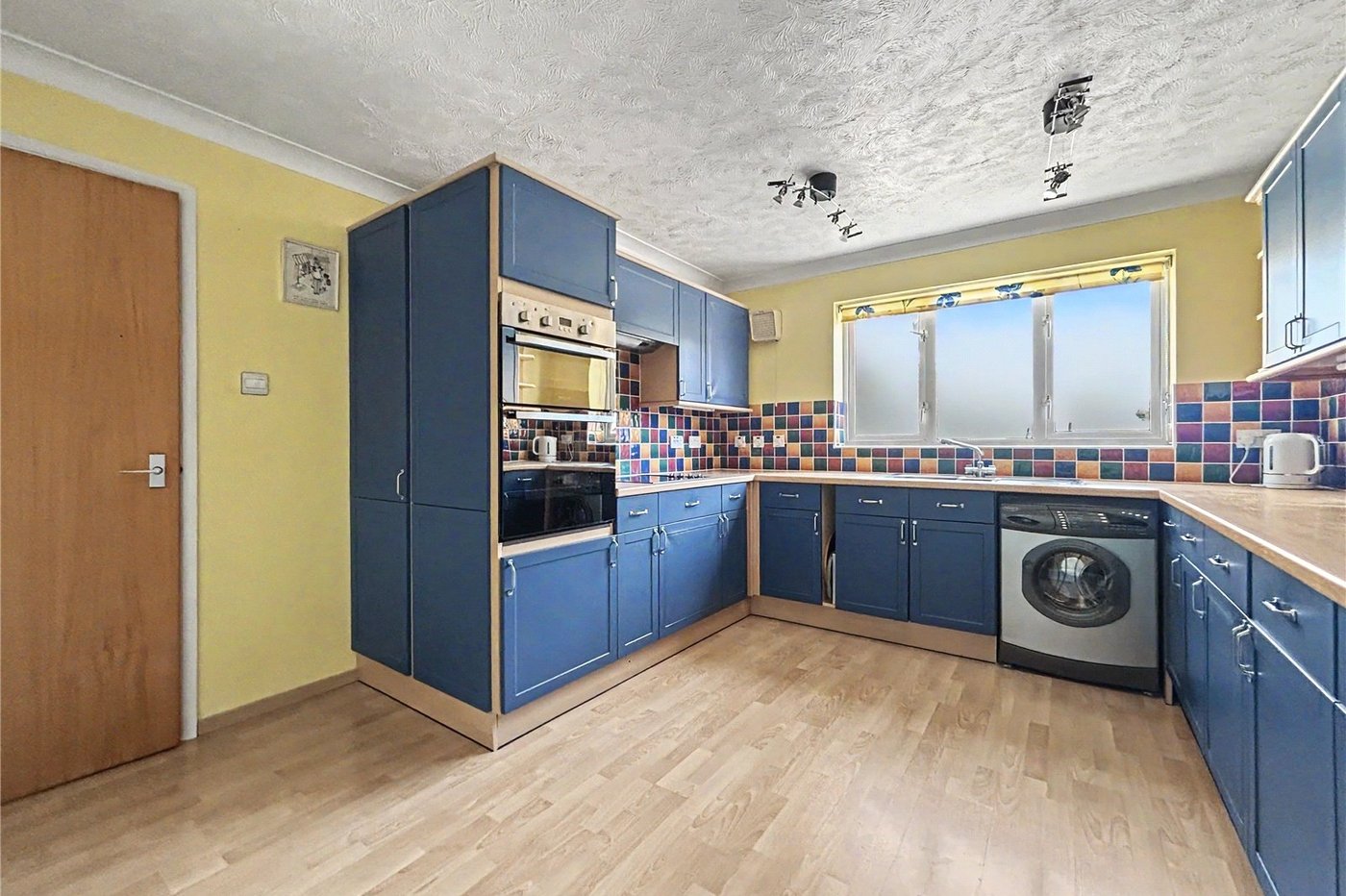 2 bedroom property for sale in Rainham | Robinson Michael & Jackson