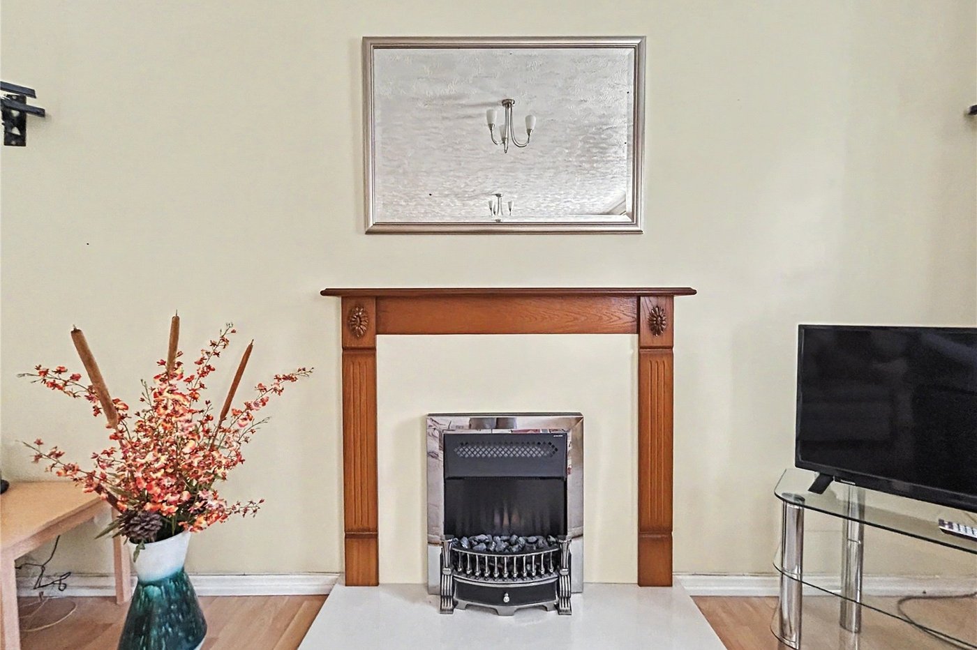 2 bedroom property for sale in Rainham | Robinson Michael & Jackson