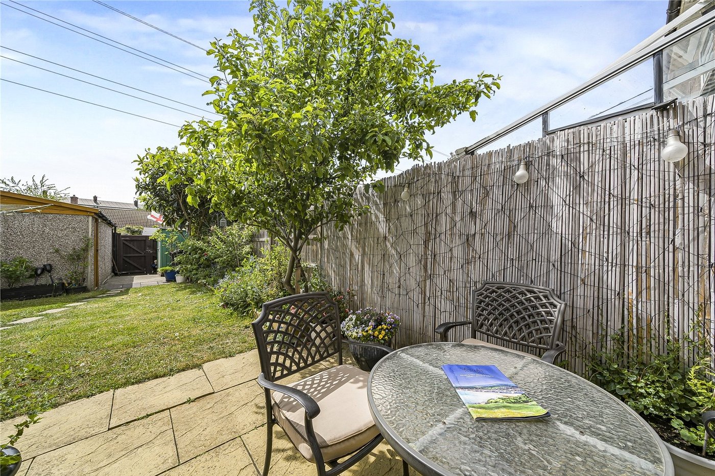 2 bedroom house for sale in Dartford | Robinson Jackson