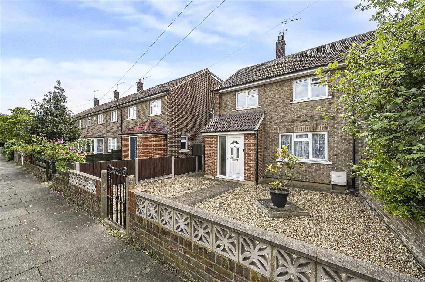 2 bedroom house for sale in Dartford | Robinson Jackson