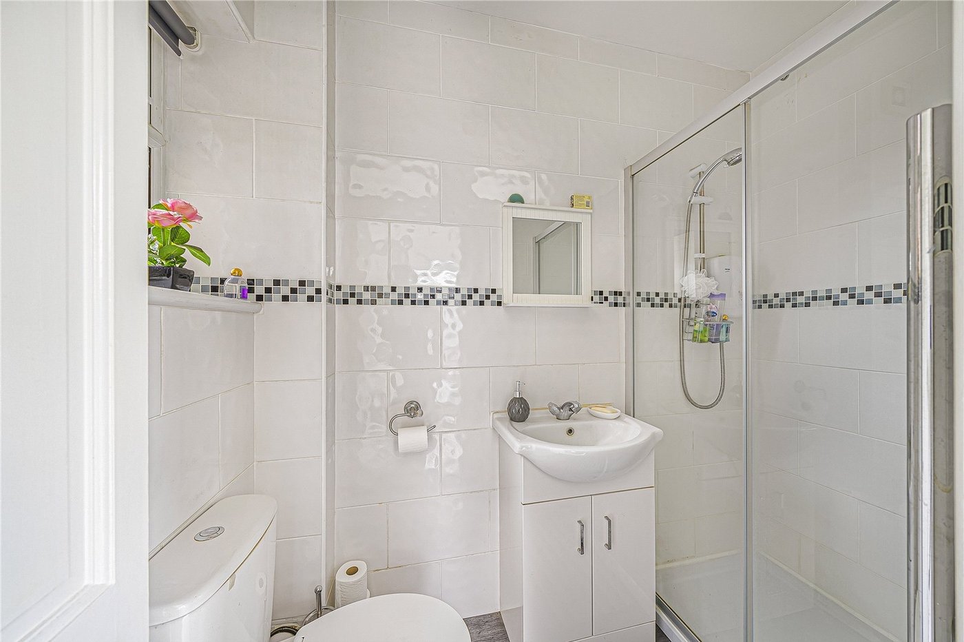2 bedroom house for sale in Dartford | Robinson Jackson