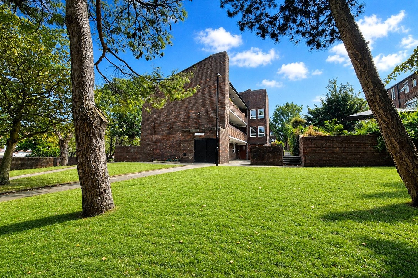 1 bedroom property for sale in London | Robinson Jackson