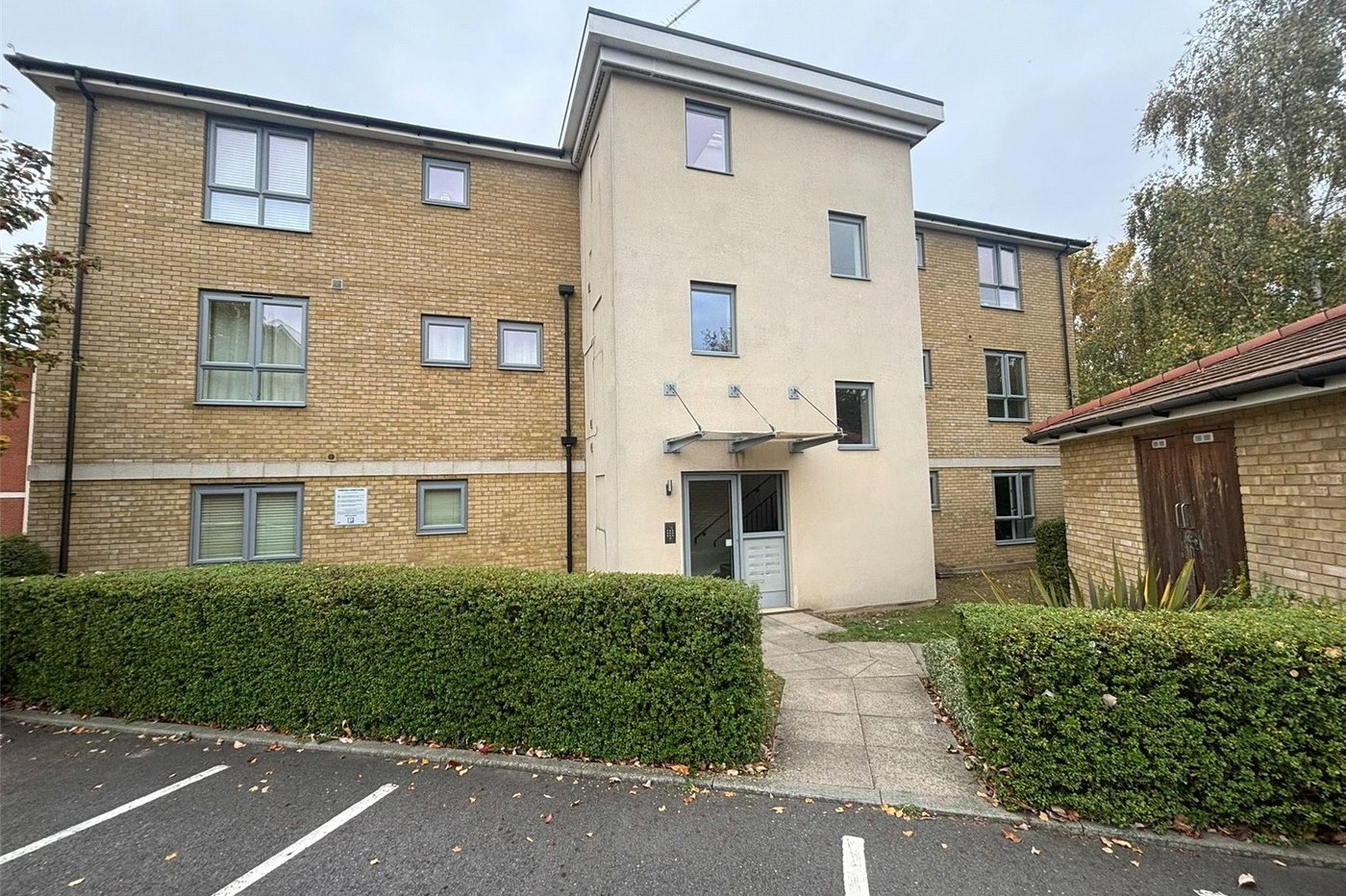 1 bedroom property for sale in Springhead Parkway | Robinson Michael & Jackson