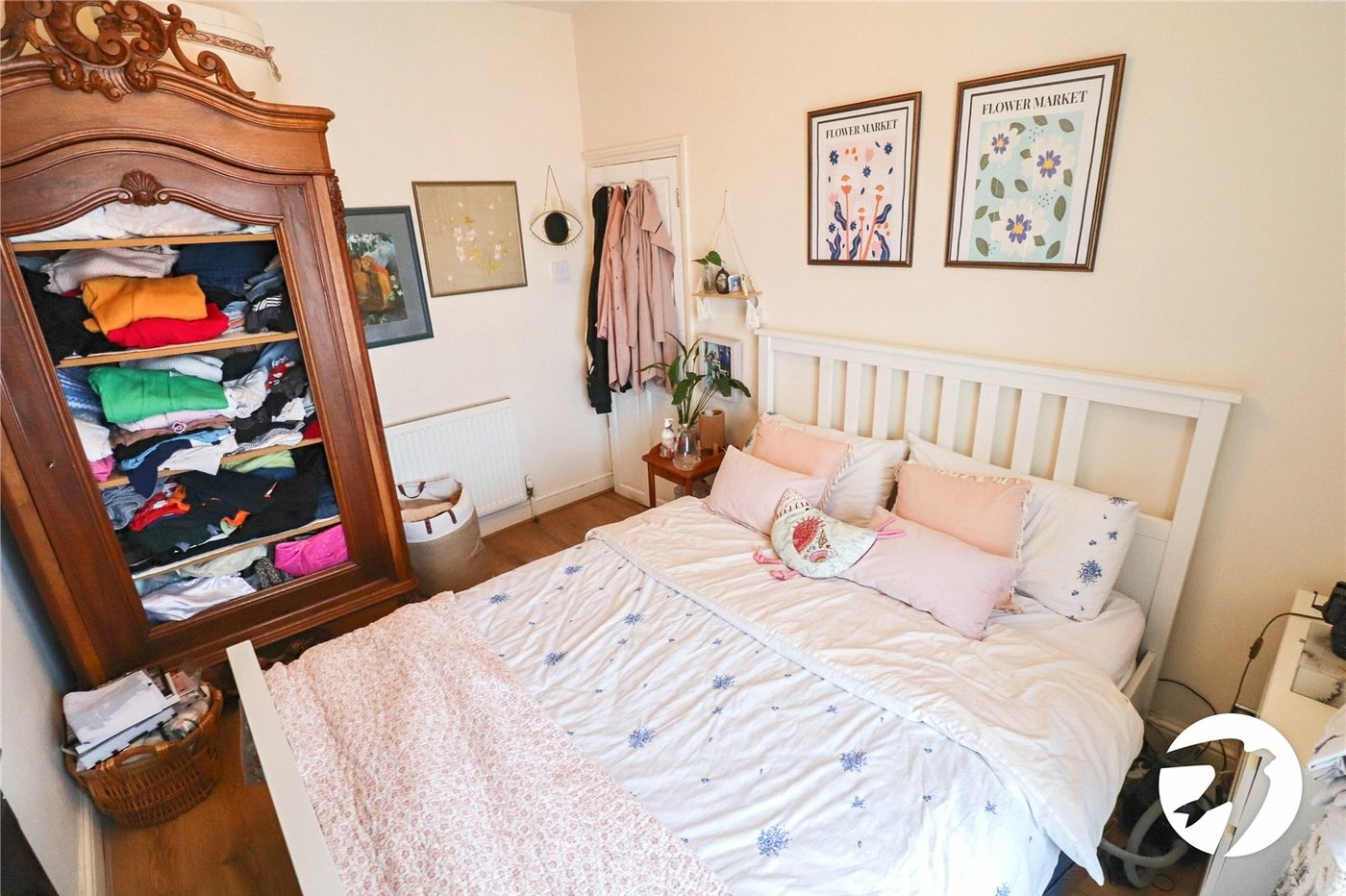 4 bedroom house for sale in London | Robinson Jackson