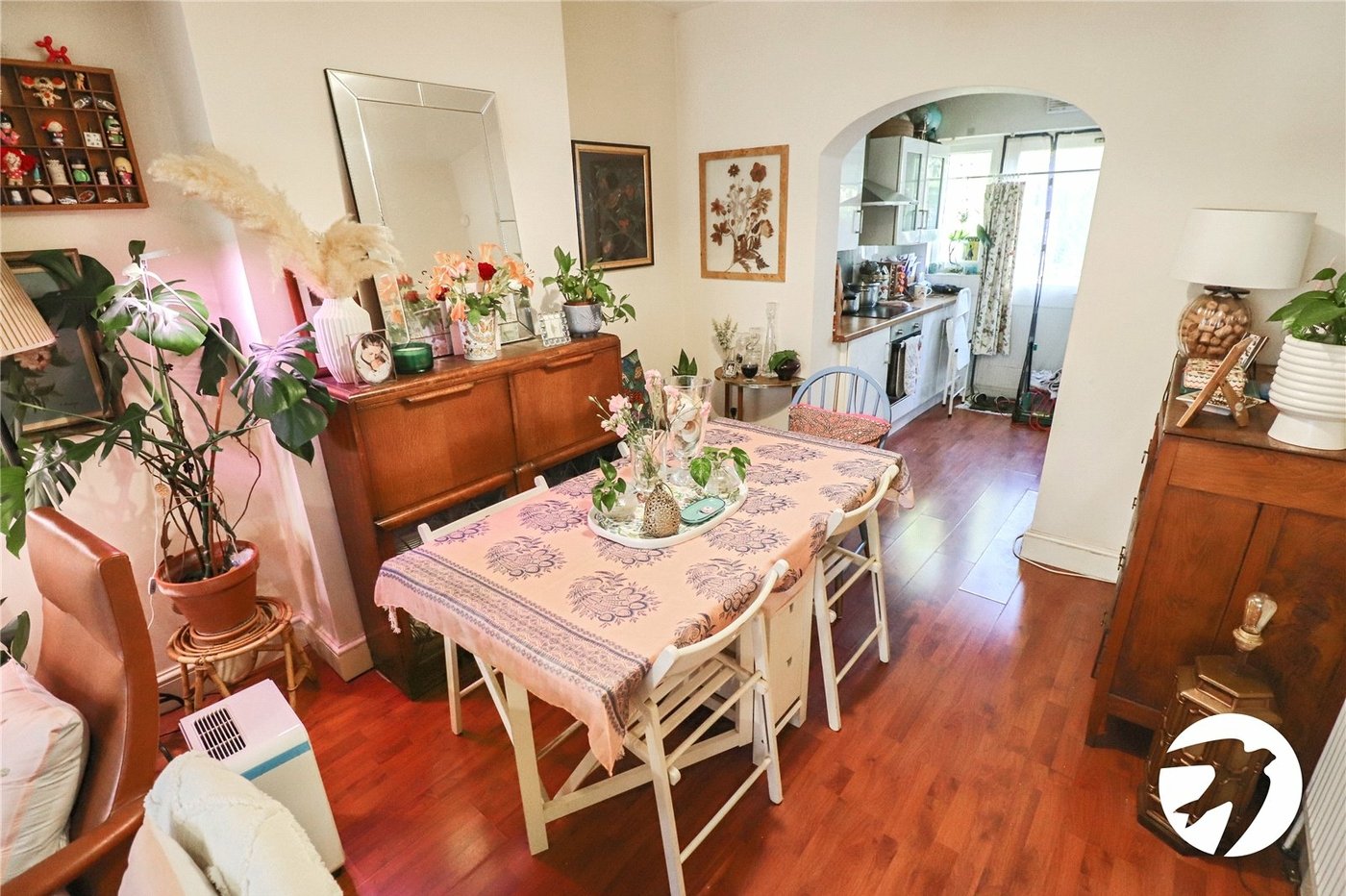 4 bedroom house for sale in London | Robinson Jackson