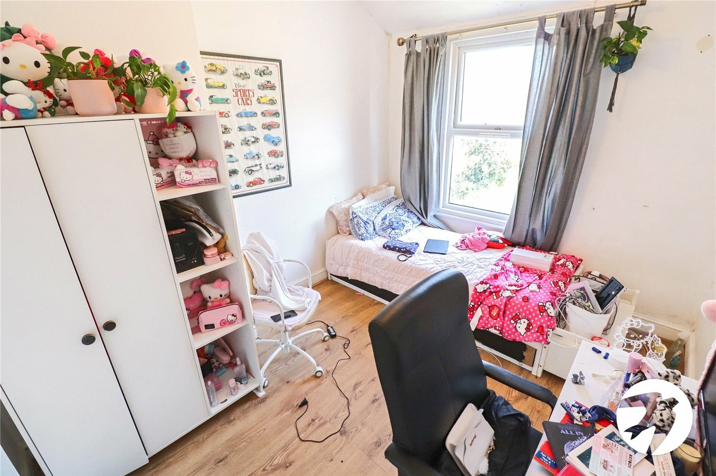 4 bedroom house for sale in London | Robinson Jackson