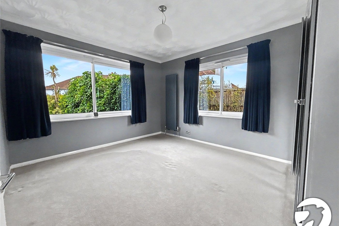 3 bedroom bungalow for sale in Sidcup | Robinson Jackson
