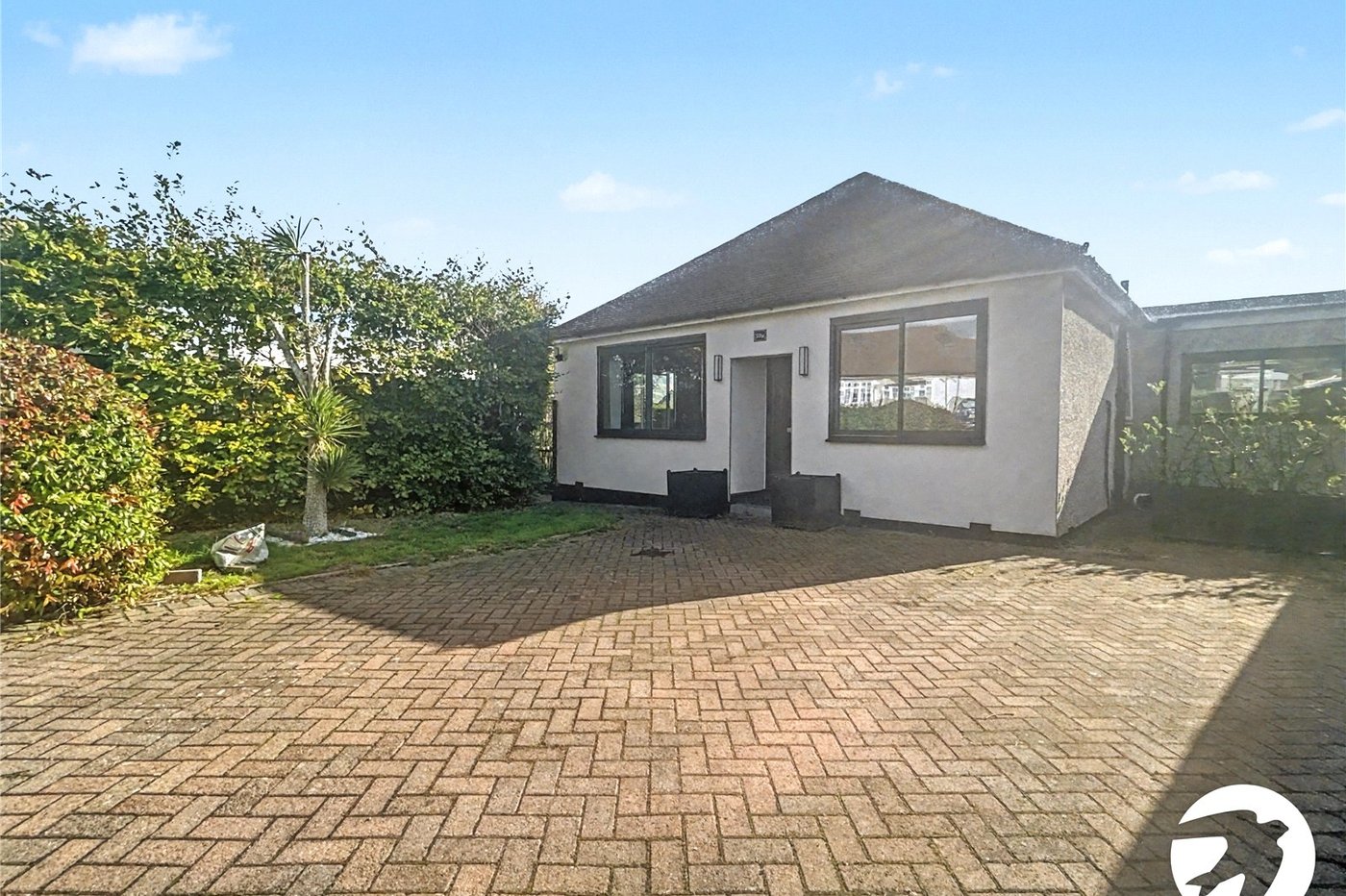 3 bedroom bungalow for sale in Sidcup | Robinson Jackson