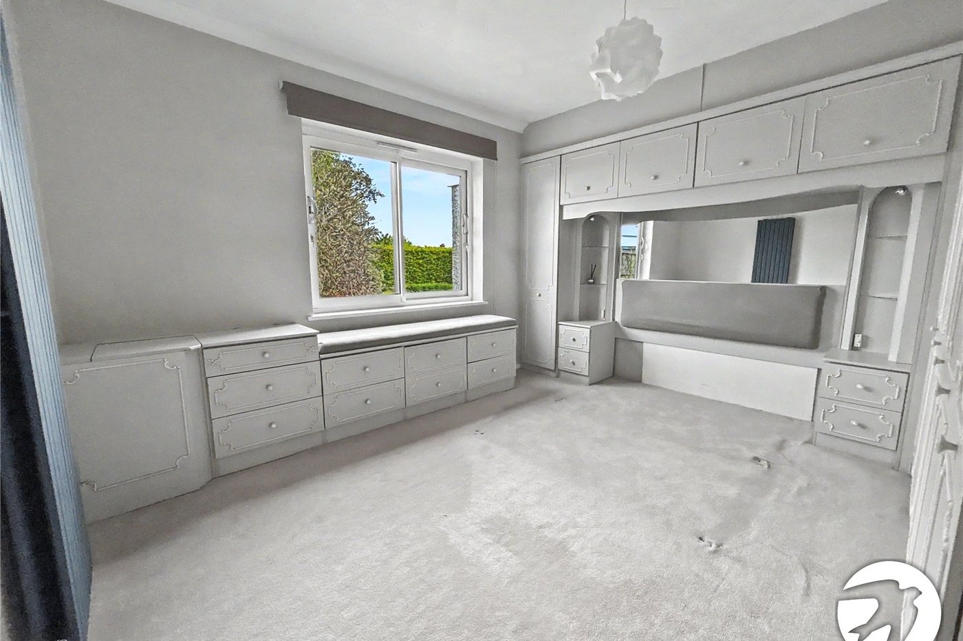 3 bedroom bungalow for sale in Sidcup | Robinson Jackson