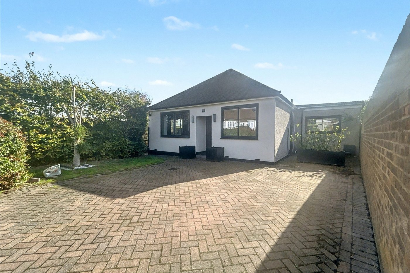 3 bedroom bungalow for sale in Sidcup | Robinson Jackson