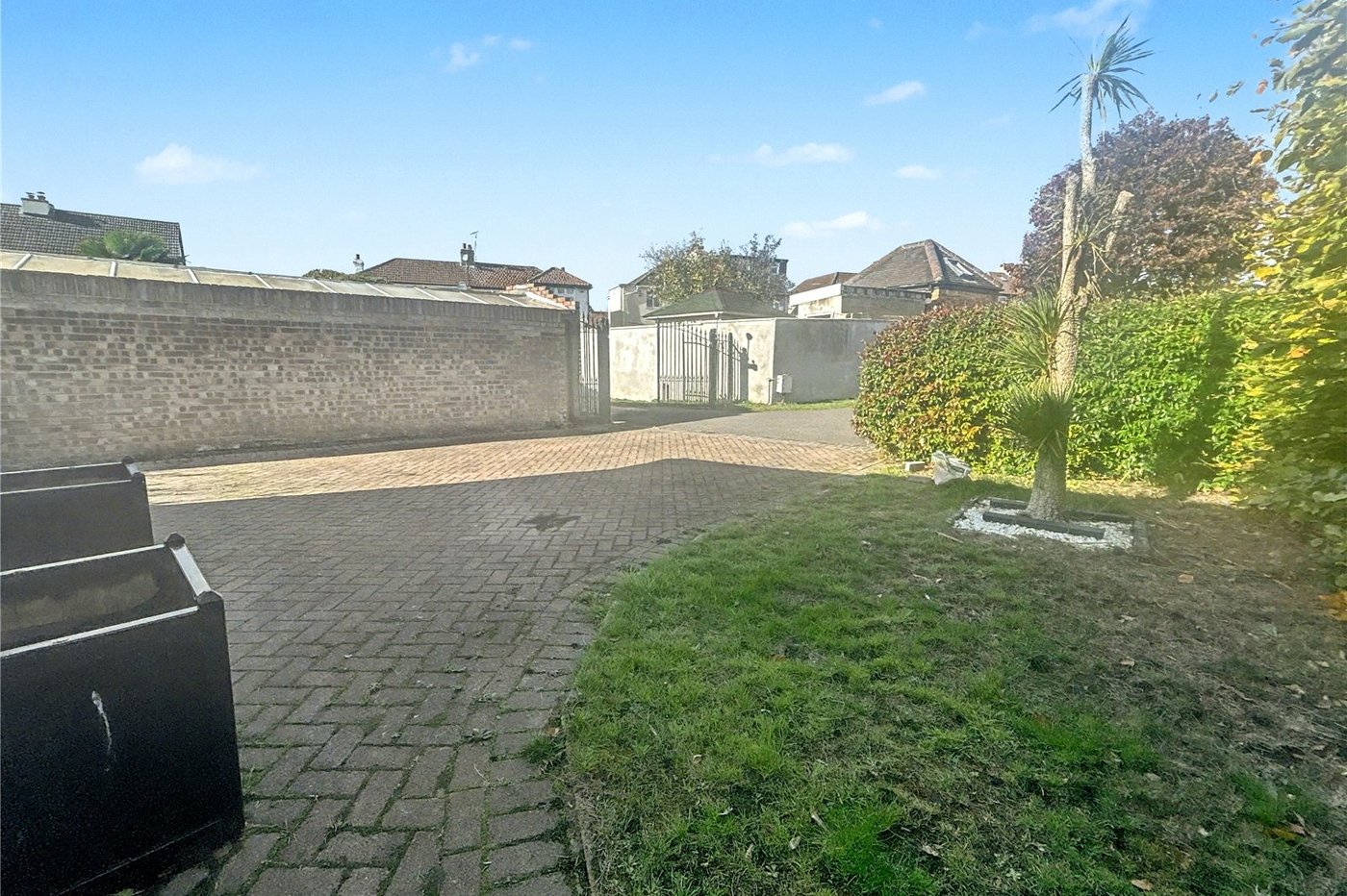 3 bedroom bungalow for sale in Sidcup | Robinson Jackson